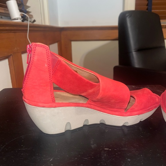 Clarks Womens Clarene Glamor Sandal Sz 8 Red Leather Wedge Heel Platform - Picture 5 of 16